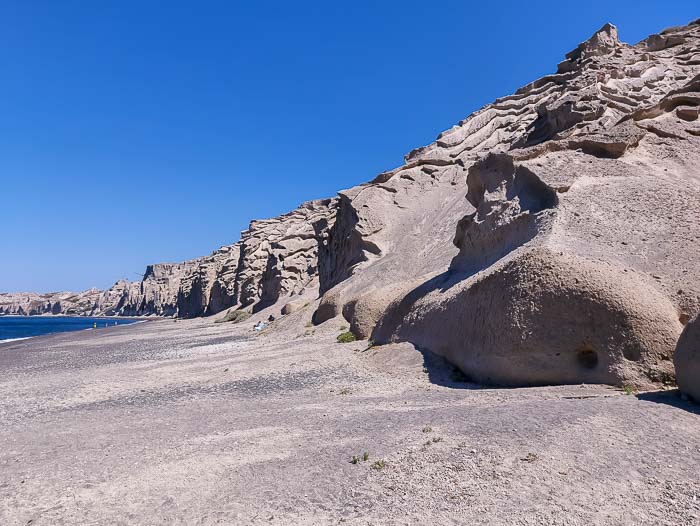 Santorini plaża Vlichada skały