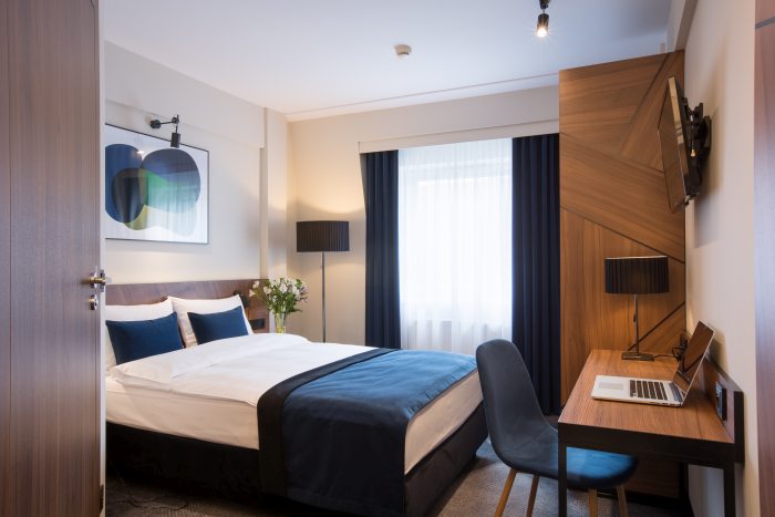 hotel w Krakowie komfortowe łóżko